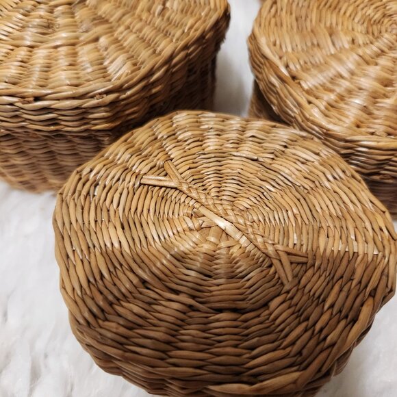 Vintage Handwoven Jiangxi Handicrafts Nesting Baskets Set Of 5 - Picture 11 of 15